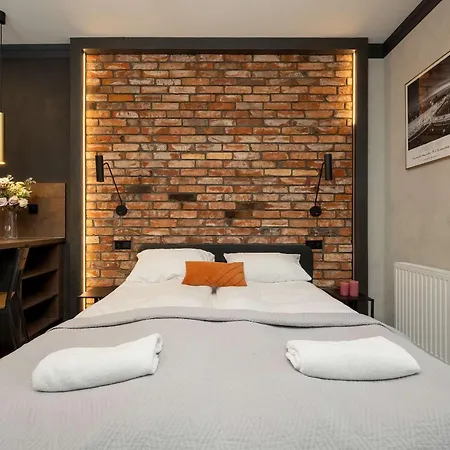 Walonska Atmospheric For 2 Guests By Renters Wrocław